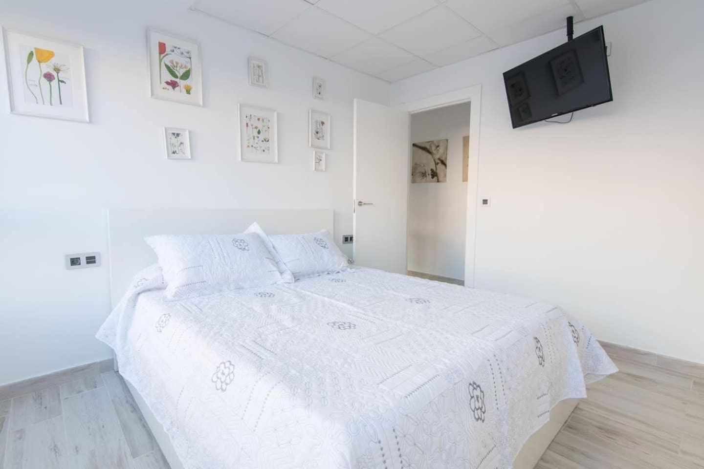 מורסיה Apartamentos Arena Y Cairo מראה חיצוני תמונה